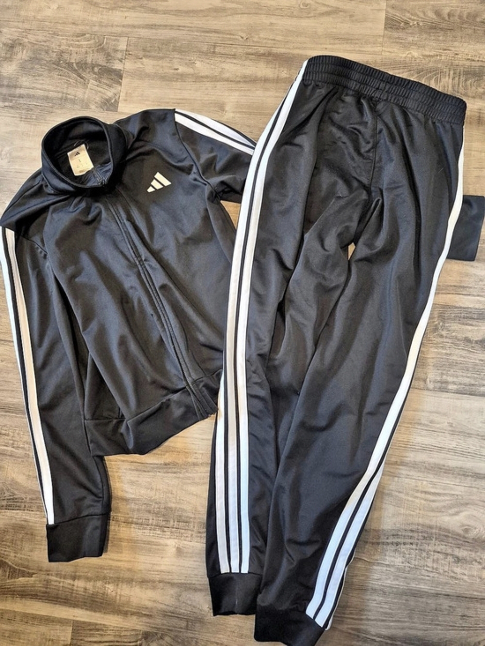 adidas Black & White Track Jacket and Pants Size Large Like New